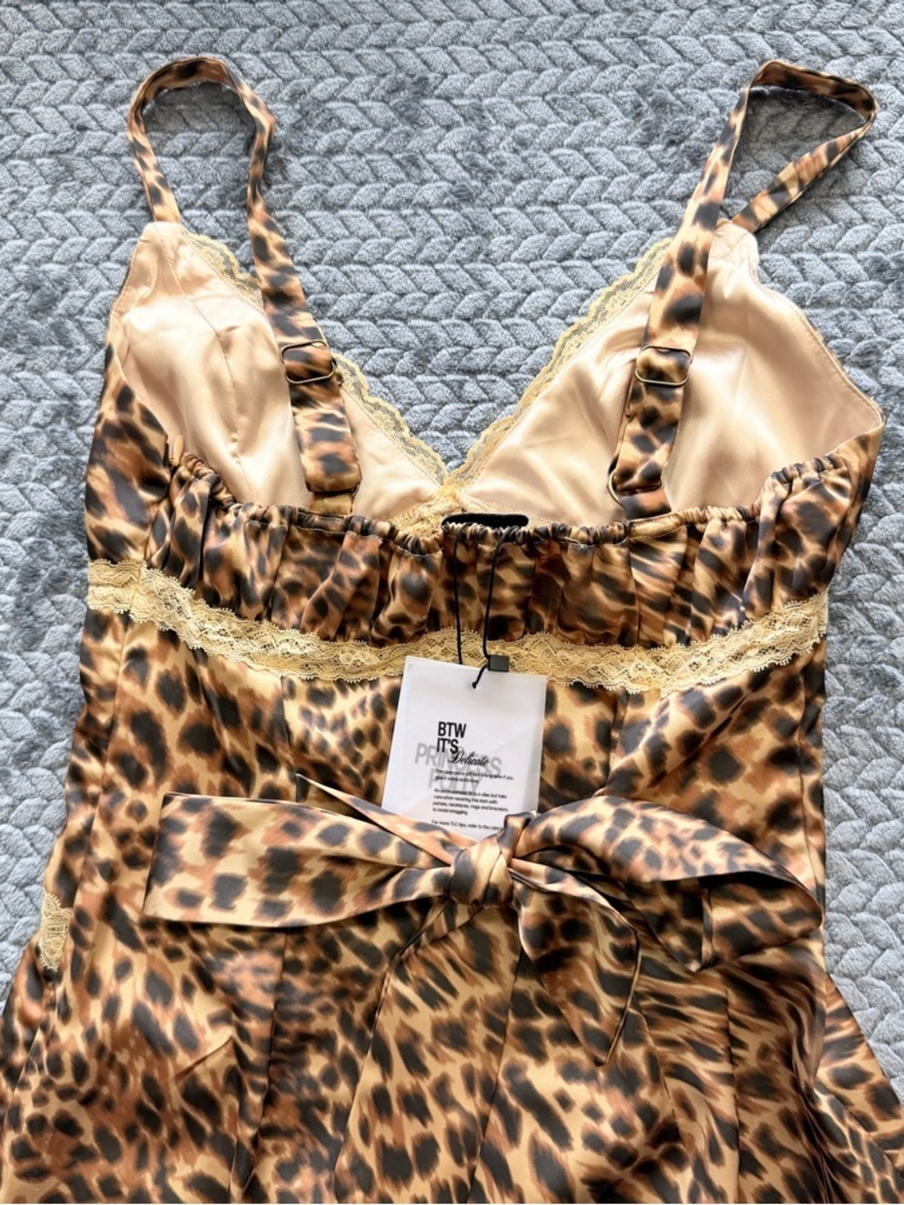 NWT Princess Polly Leopard Print Satin Midi Dress with Lace Detail Size 4 - Picture 12 of 16
